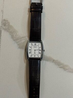 Seiko Silver Case White Dial Watch with Dark Brown Strap
